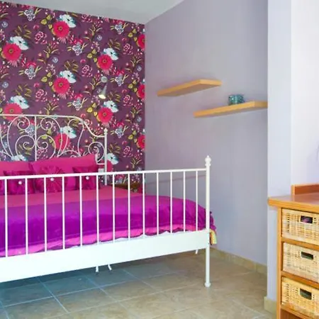 Sleeps 10 With Pool Nazaret